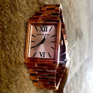 MICHAEL KORS Never worn Rose Gold brand new watch.